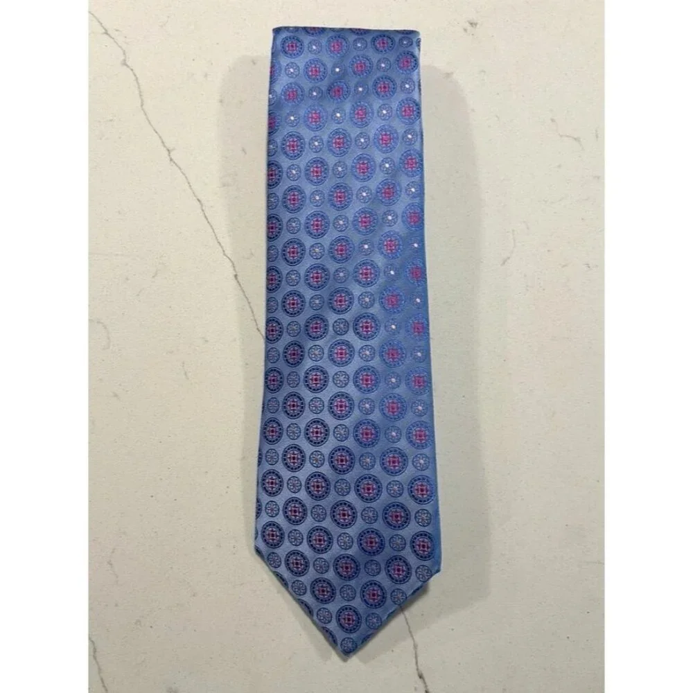David Donahue 100% Silk Patterned Necktie in Purple / Pink
